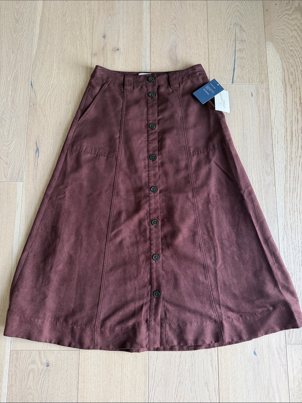 NWT Universal faux suede A-Line Skirt in Chocolate Brown size 4
